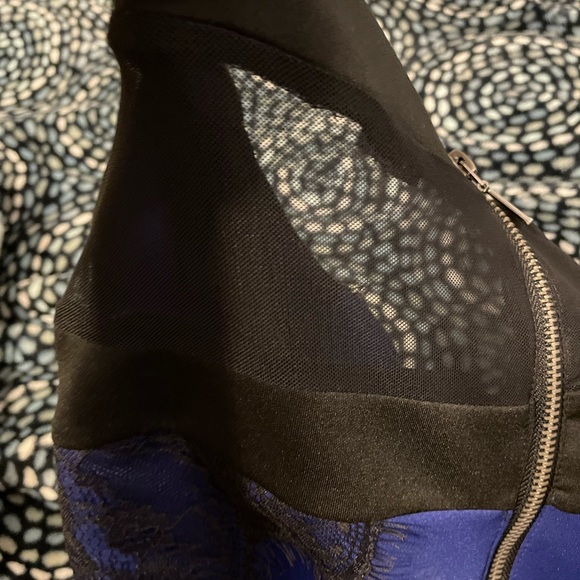 Sleeveless Dress - Picture 4 of 4